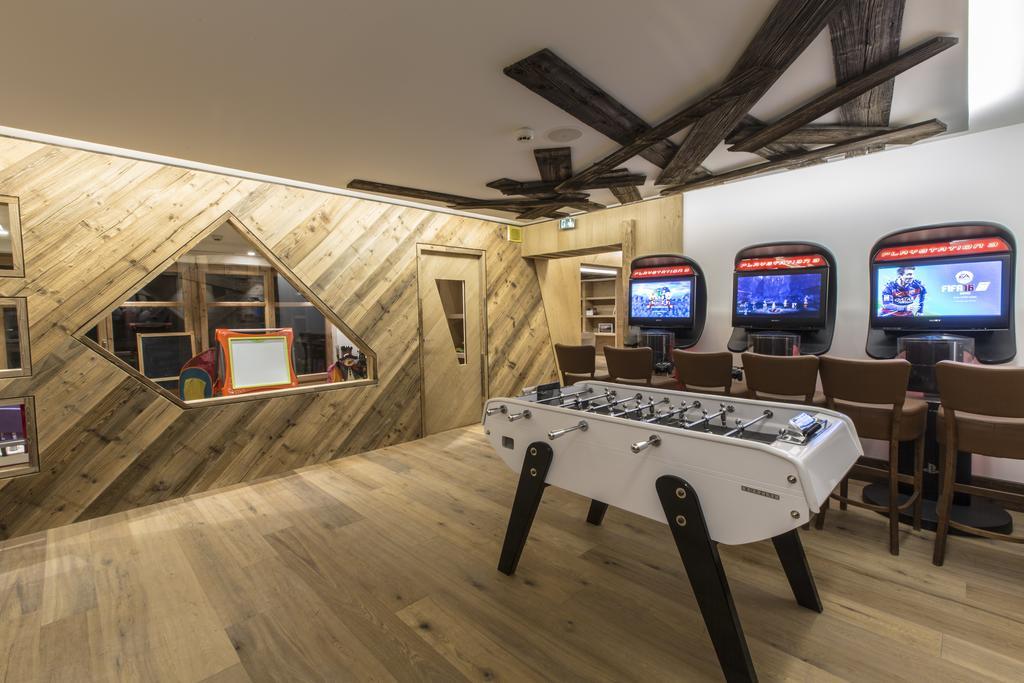 Hotel Les Barmes De L'Ours Val-dʼIsère Exteriér fotografie