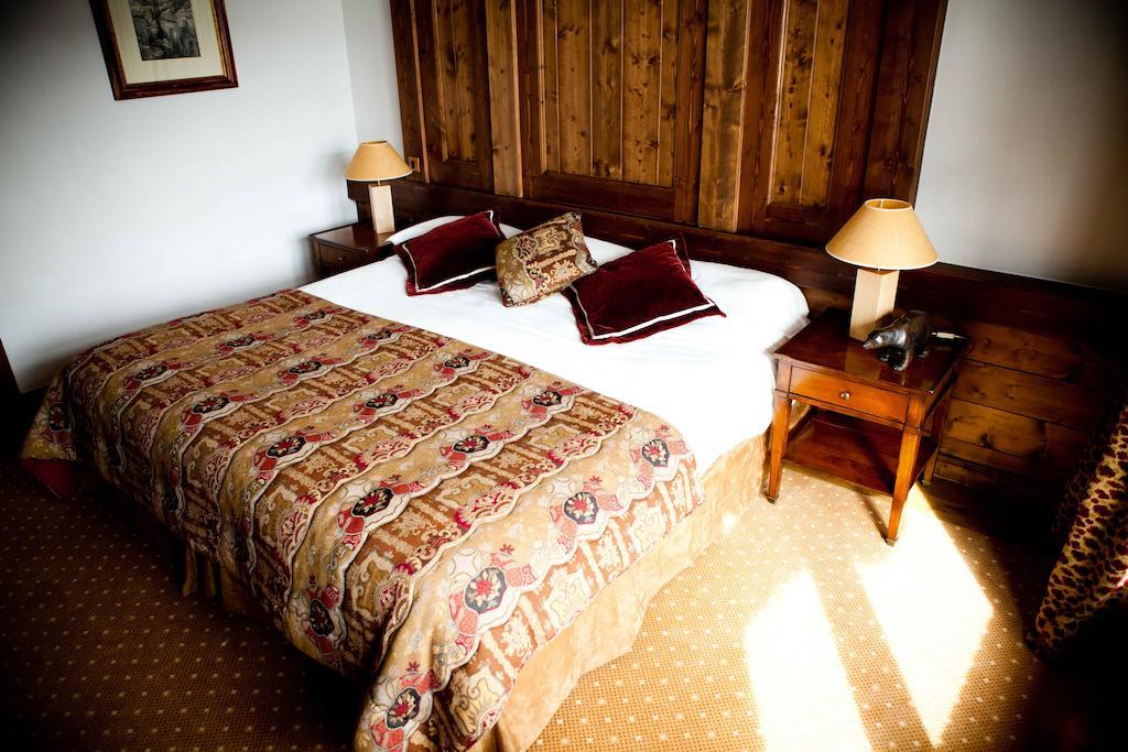 Hotel Les Barmes De L'Ours Val-dʼIsère Pokoj fotografie